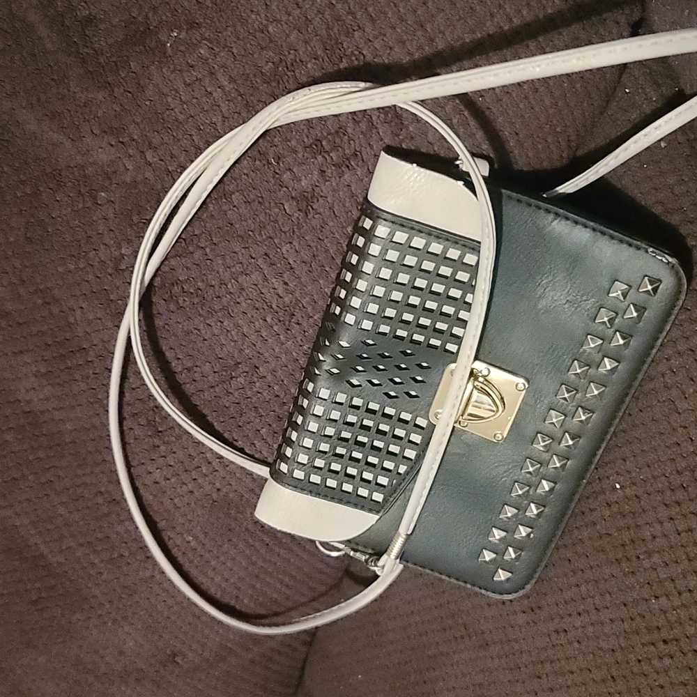Purse - Picture 5 of 5